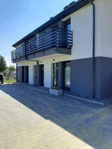 Others 5, Apartament Miodowy, Puck