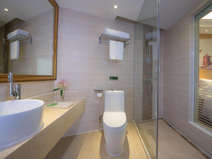 Bathroom 4, Vienna Hotel Meizhou Xingning City Plaza Branch, Meizhou