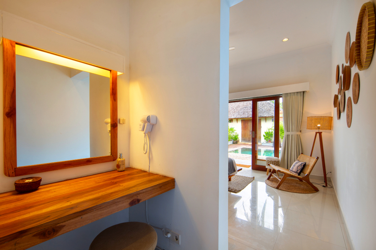 Bathroom 7