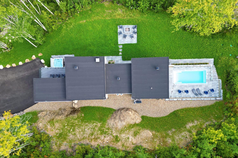 Exterior & Views 1, Panorama Charlevoix - Pool, Spa, Exceptional View, Charlevoix