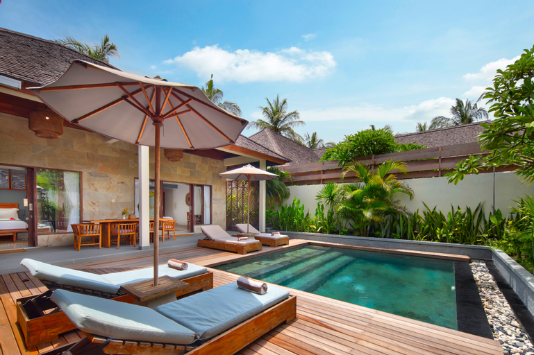 Swimming Pool 21