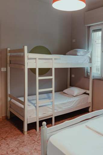 Others 2, Bed Station Hostel & Bar, Shkodrës