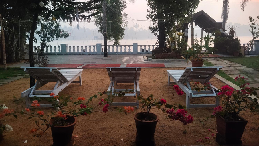 Others 4, Ambadi's villa -Lake view resort, Ernakulam