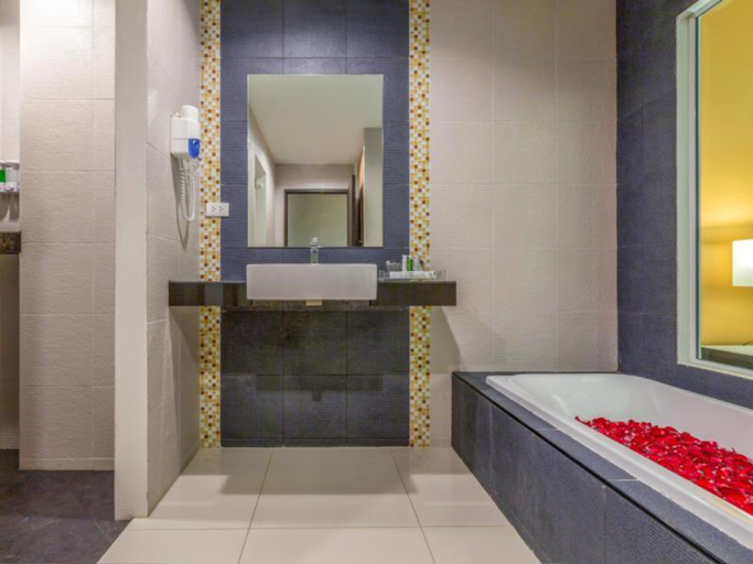 Bathroom 5, Chanalai Hillside Resort, Pulau Phuket