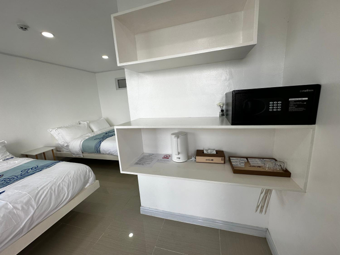 Bedroom 2, Luckytito Anilao Resort, Mabini