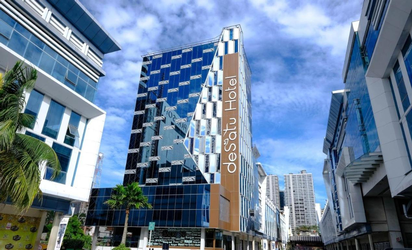 Exterior & Views 28