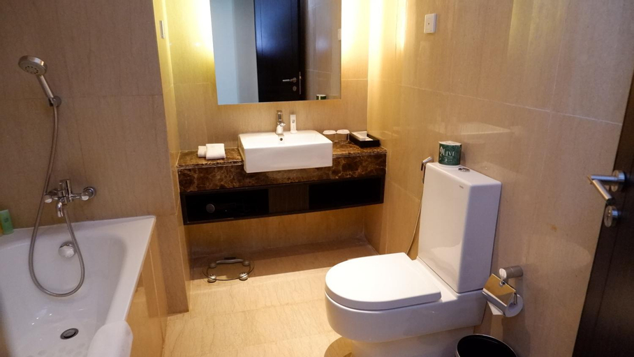 Bathroom 11