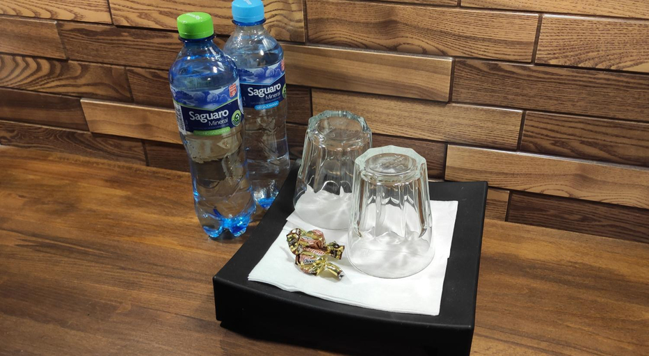 Food & Drinks 4, Hostel Helvetia - Private Rooms in City Center, Warsaw