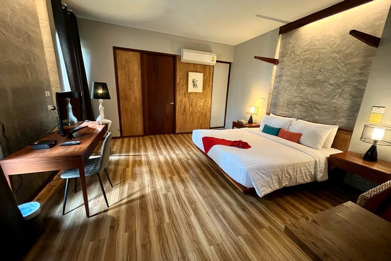 Bedroom 12