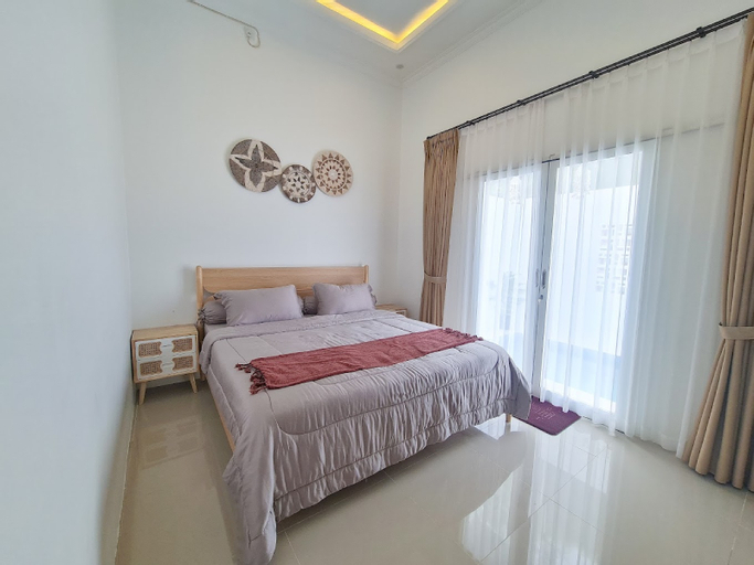 Bedroom 2, Beautiful 2 Bedroom Villa, Balikpapan