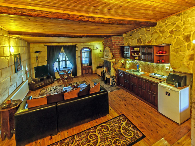 Others 3, Adanos Konuk Evi, Avanos