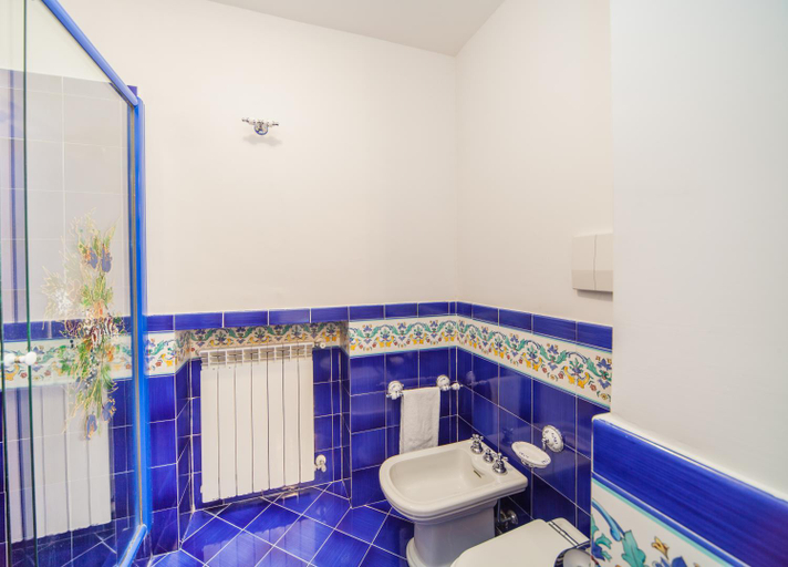 Bathroom 4, Villacore Luxury Guest House, Napoli