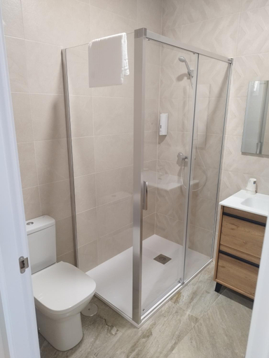 Bathroom, Hotel El Duende, Toledo