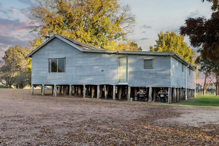 Stirling Homestead Farmstay Cottages Mansfield, Mansfield