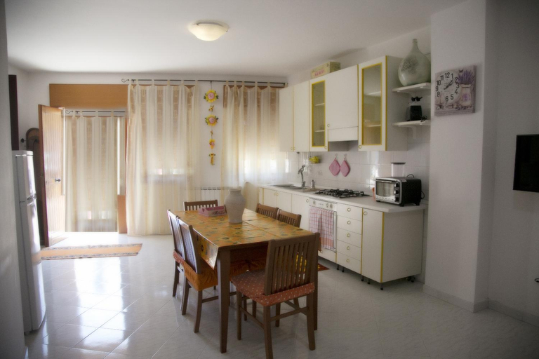 Others 4, Casa Vacanza "Romano", Napoli