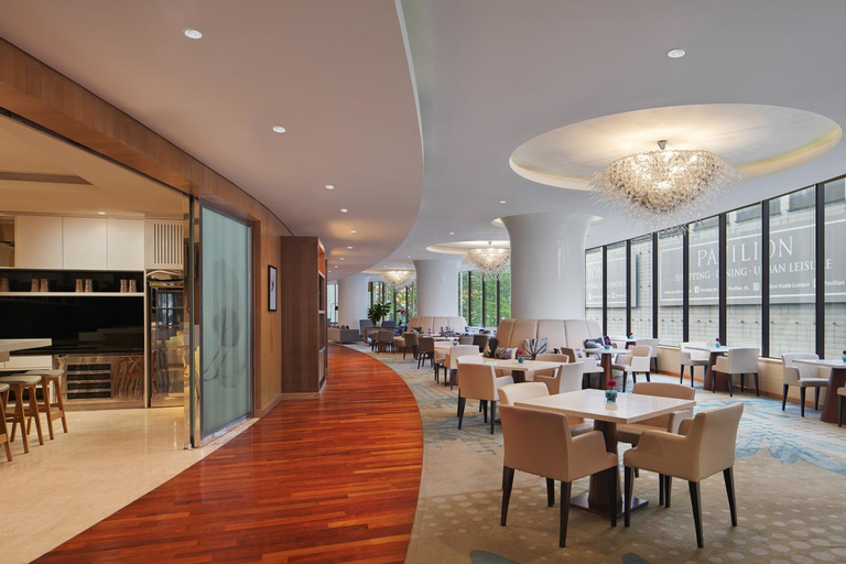 Restaurant 12