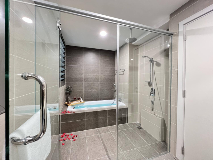 Bathroom 9