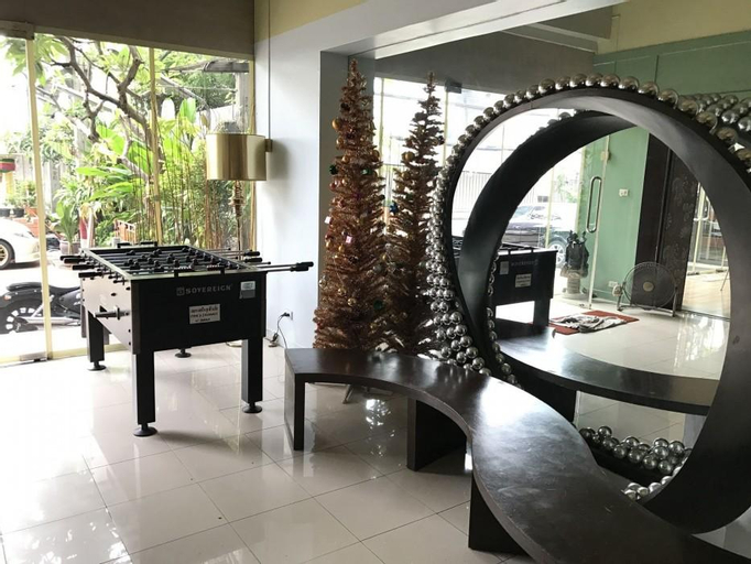 Others 5, Escape At Sathorn Terrace, Bang Rak