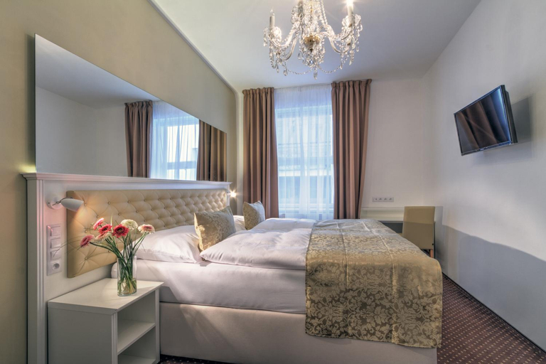 Bedroom 4, Taurus, Praha 2