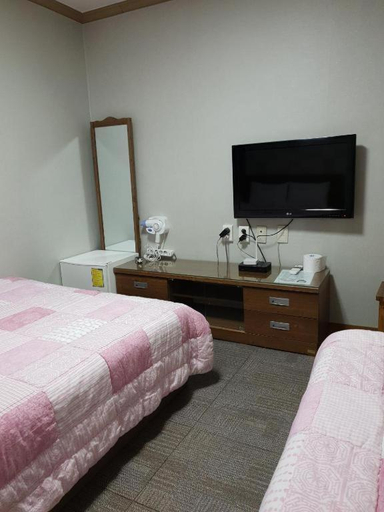 Bedroom 2, Nabizam Motel, Yeosu