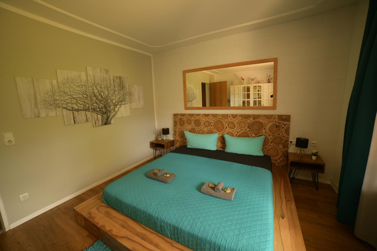 Bedroom 2, Yeti Lux - Family Garden Lodge, Garmisch-Partenkirchen