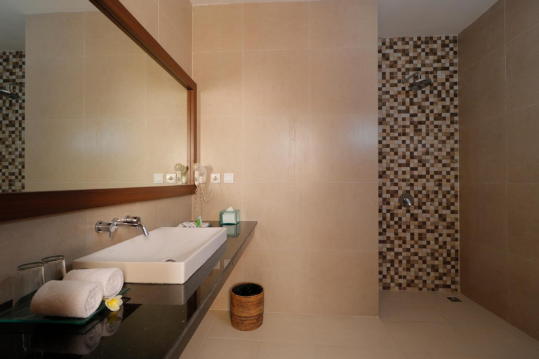 Bathroom 27