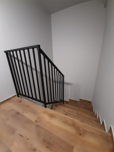 Others 4, Apartament Miodowy, Puck