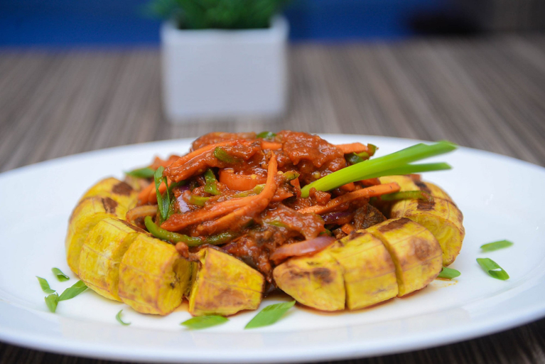 Food & Drinks 3, Paragon Gardens & Suites, Obio/Akp