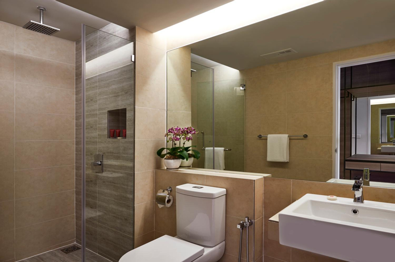 Bathroom 13