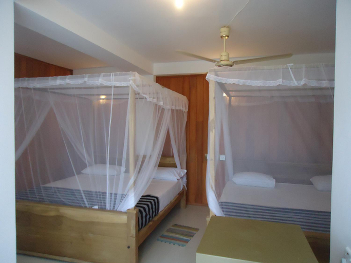 Bedroom 2, Sky Garden Mini Hotel, Weligama