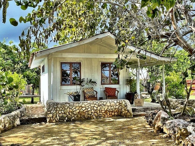Exterior & Views, Coral Cove Wellness Resort