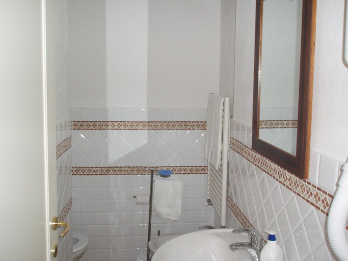 Bathroom, B&B Alle Due Porte, Siena