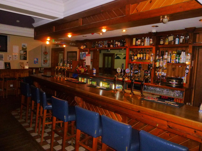 Others 3, The Schooner Tavern