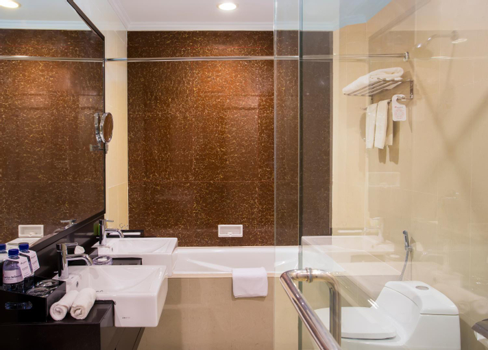 Bathroom 9
