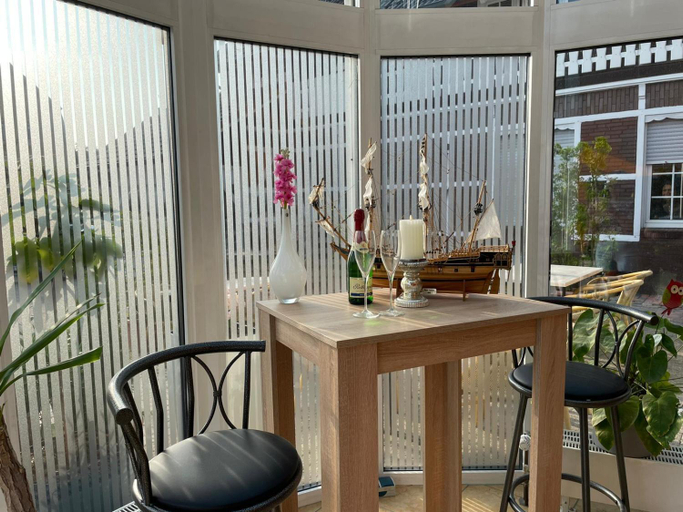 Others 5, Varel Bay Hotel, Friesland