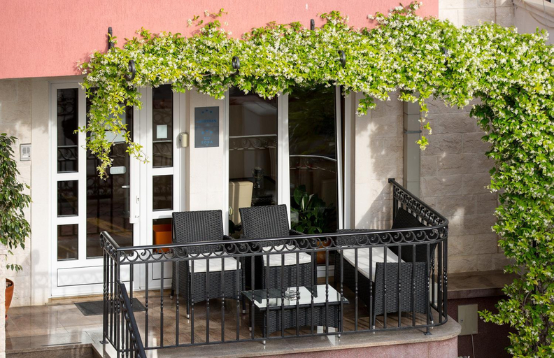 Others 2, Apartments Ivona