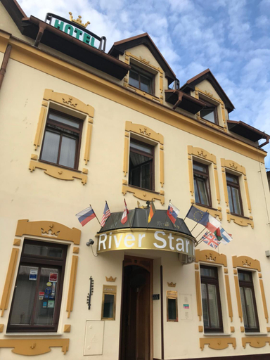 Exterior view 5, Hotel Vladar, Praha 4