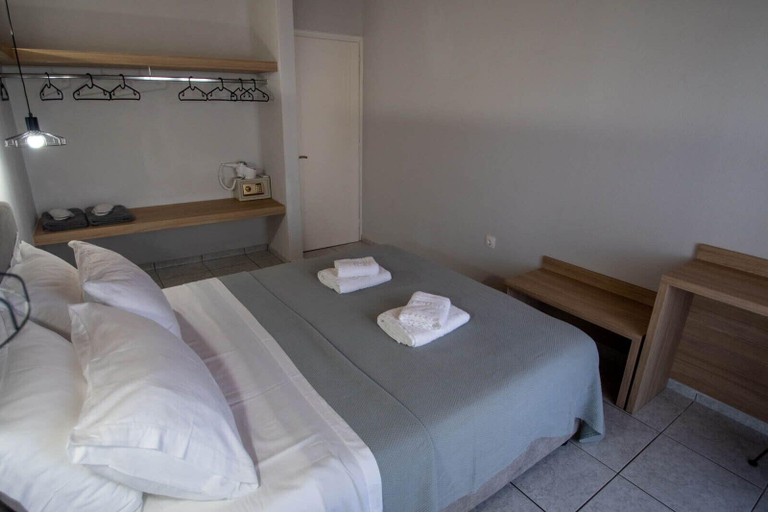 Bedroom 2, Avres Apartments, Thessaly