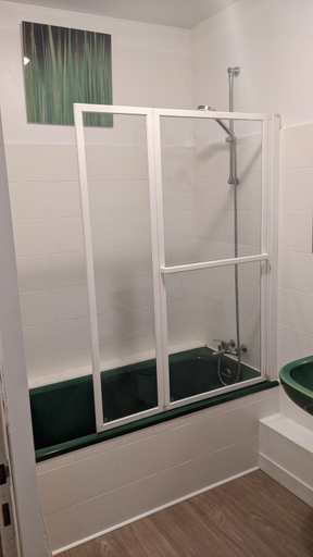 Bathroom 2, L´Aveneau, Deux-Sèvres