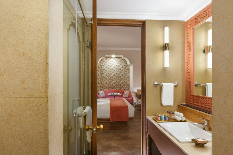 Bathroom 10