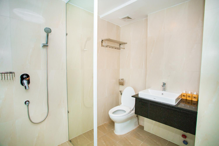 Bathroom, Moonlight Bay hotel & apartment, Nha Trang