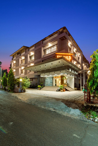 Exterior & Views 5, Emerald Retreat, Pune