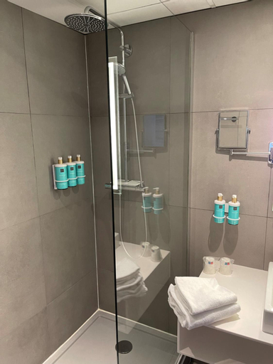Bathroom 5
