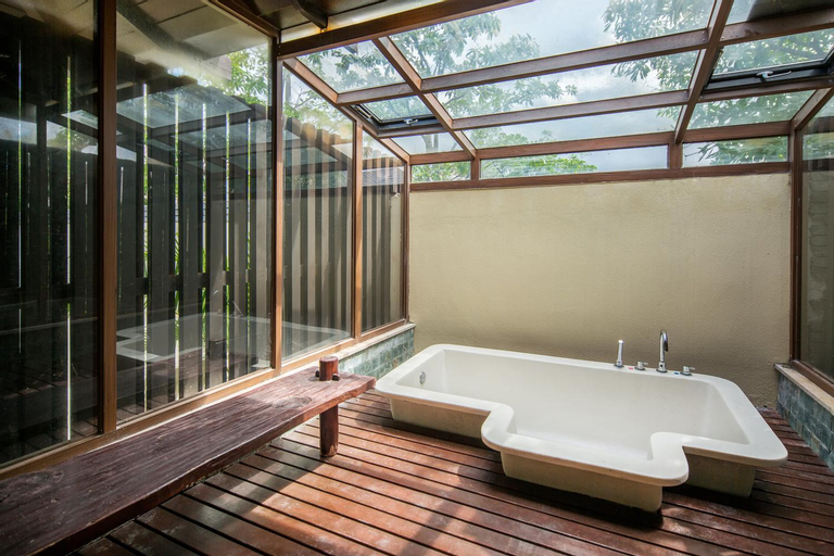 Bathroom 8