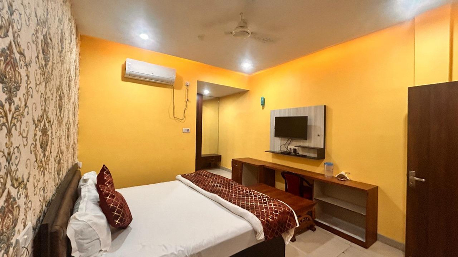 Bedroom 3, Hotel Chandrawali, Ballia