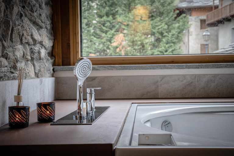 Others 5, Les Plaisirs d'Antan, Aosta