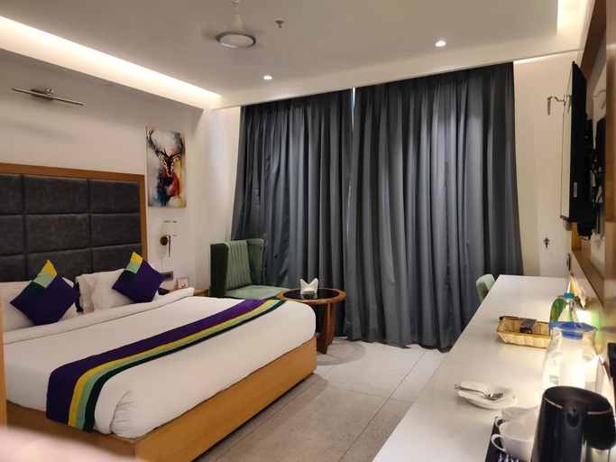 Bedroom 2, HOTEL TAMARIND, Sahibzada Ajit Singh Nagar