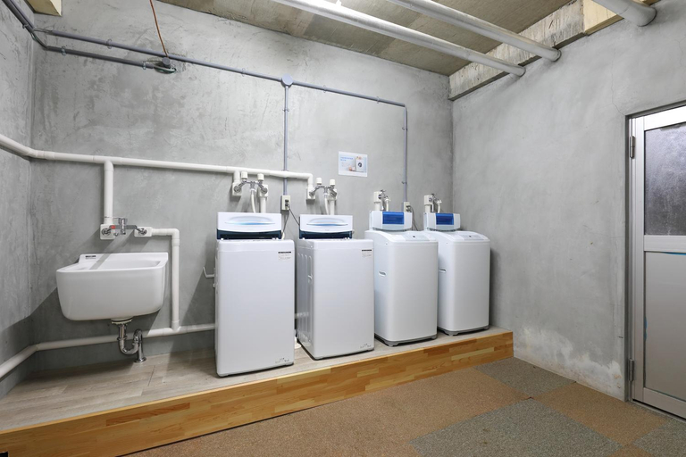 Bathroom 5, Ishiuchi Ski Center, Minamiuonuma