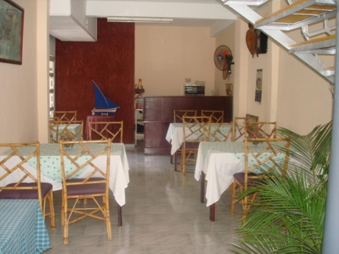 Food & Drinks 2, Auberge Le Saladier
