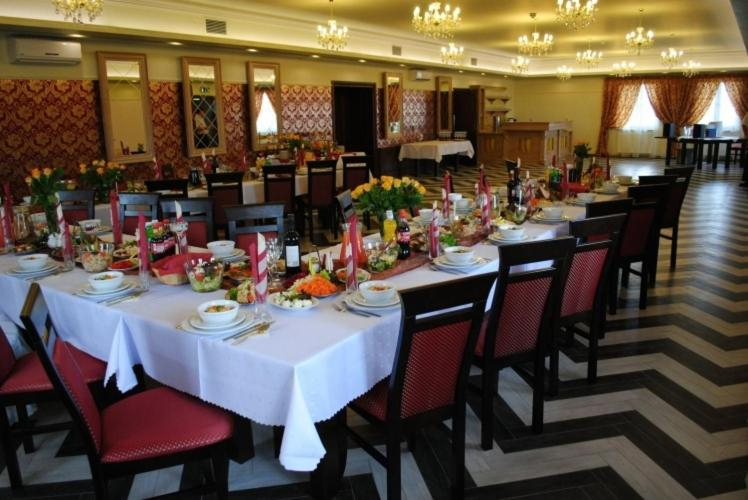 Food & Drinks 5, Hotel Zloty Mlyn Majkow, Piotrków